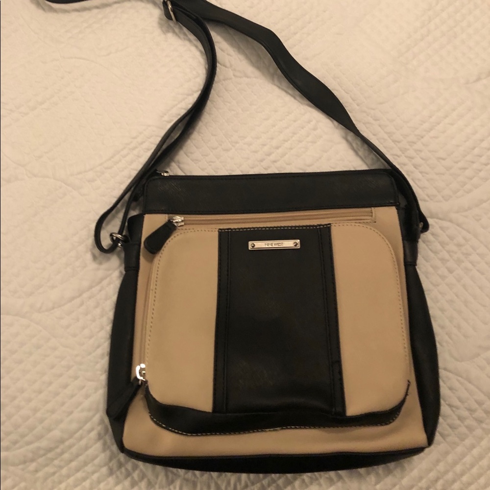 👜Nine West Crossbody Purse